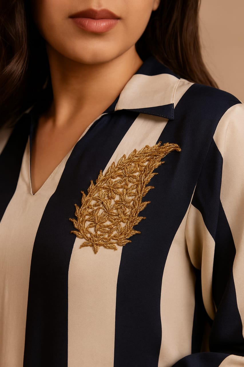 Formé – Ivory & Navy Blue Cotton Silk Set